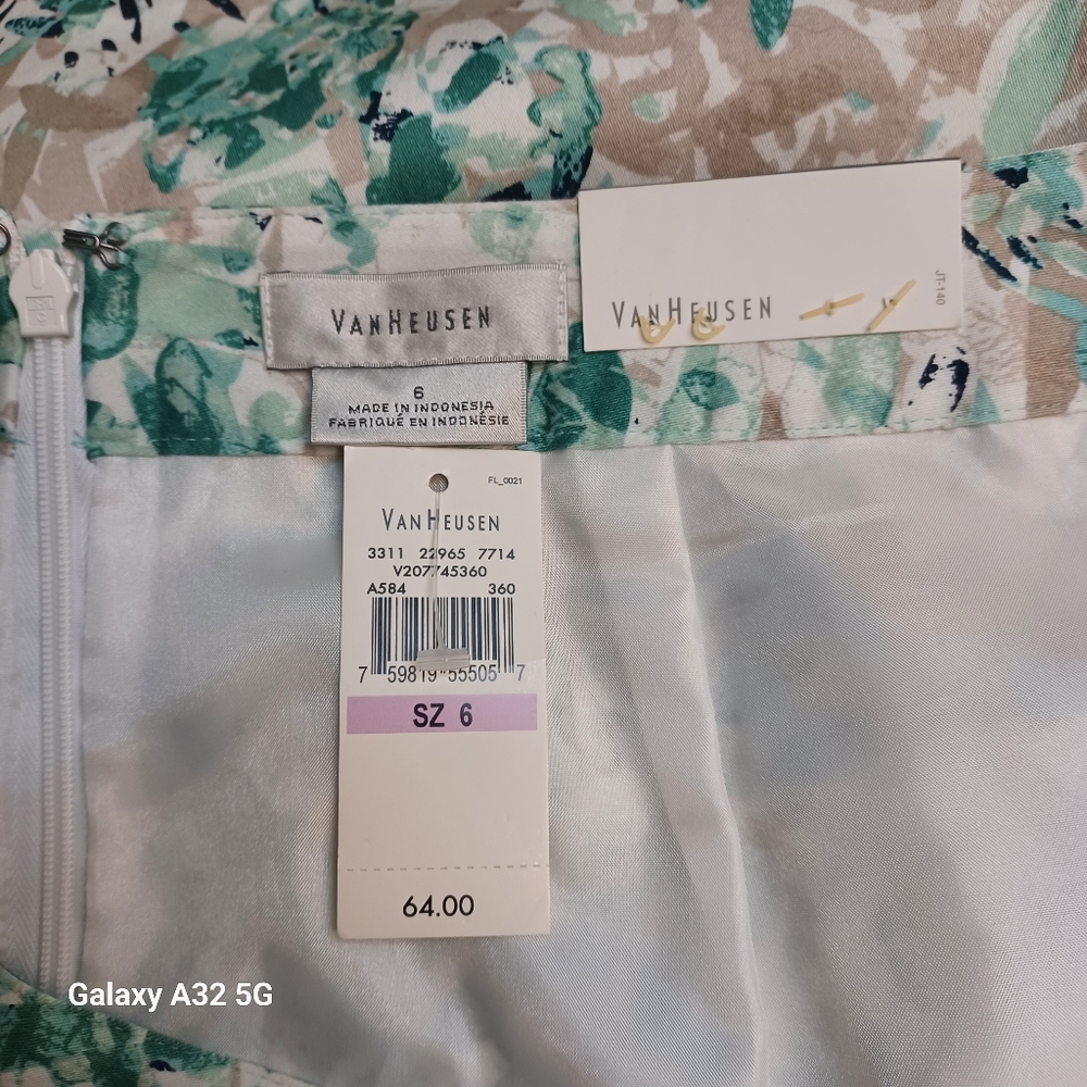 Van Heusen  New Size 6 Blue Knee-Length Pencil Skirt - Picture 9 of 12
